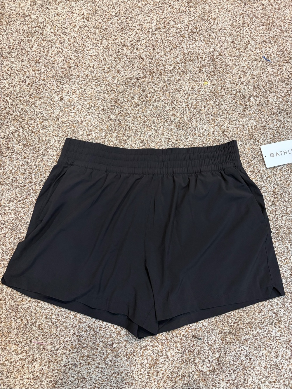 Athleta Weekender High Rise 3" Run Short - Picture 7 of 10